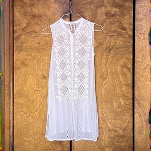Johnny Was open embroidered eyelet tunic. Imperceptible stain on left hem.